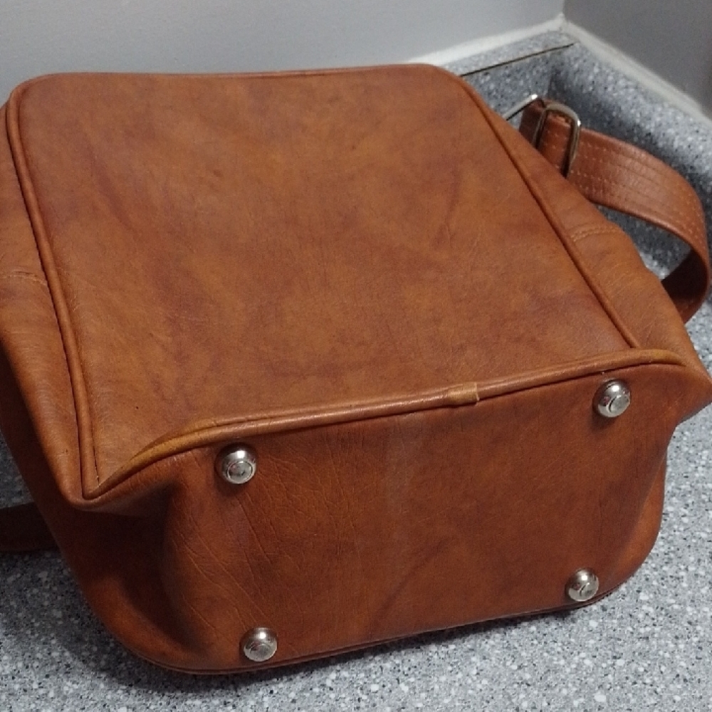 Samsonite Brown Messenger Bag with Adjustable Strap - Picture 5 of 14